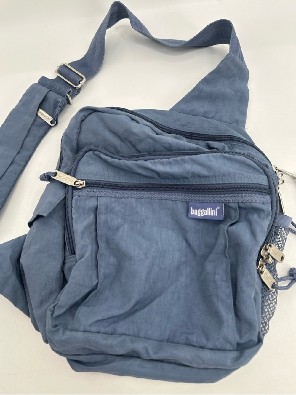 Baggallini Sling Backpack Crossbody Travel Nylon Multi Pocket Messenger Bag Blue